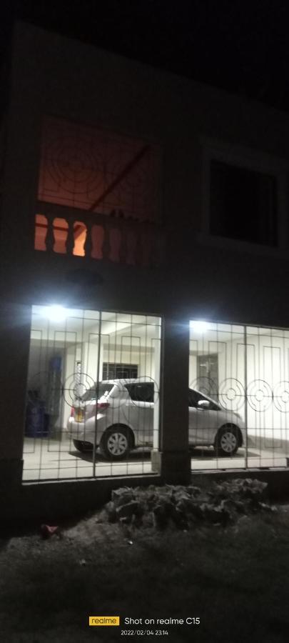 Midenlavin Studio Airbnb Mombasa Exterior photo